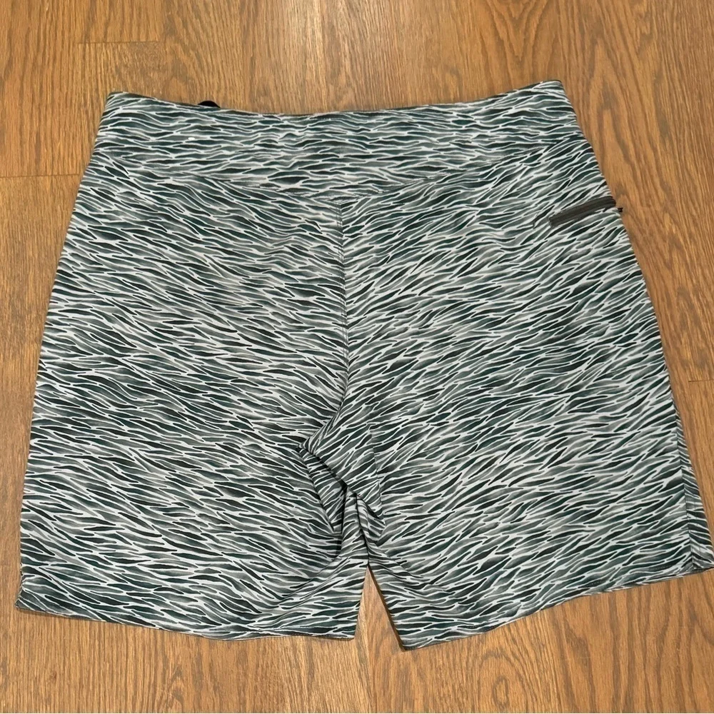 Patagonia athleisure sporty